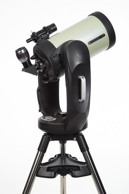 Celestron CPC Deluxe HD 925 Bundle