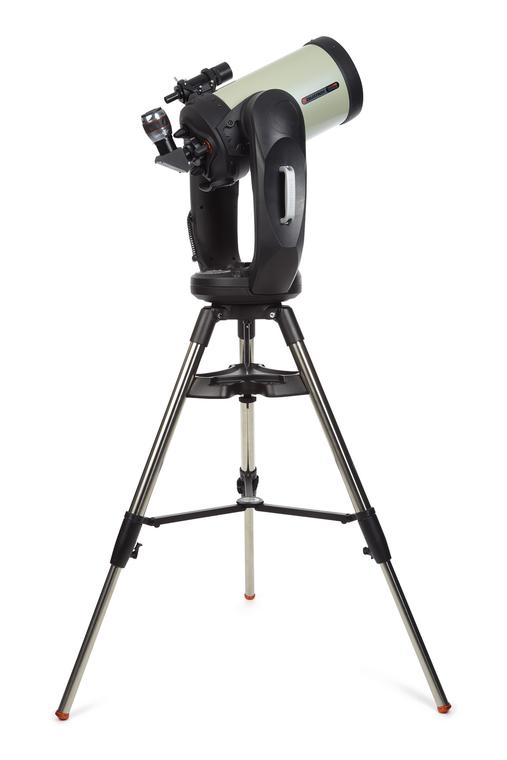 Celestron CPC Deluxe HD 925 Bundle